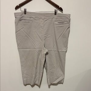 Penningtons Tan Women's Capris